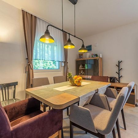 Villa Zora, Starigrad Paklenica, Seline Extérieur photo